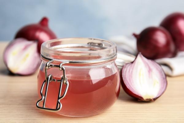 شستن مو با آب پیاز چه فوایدی دارد؟