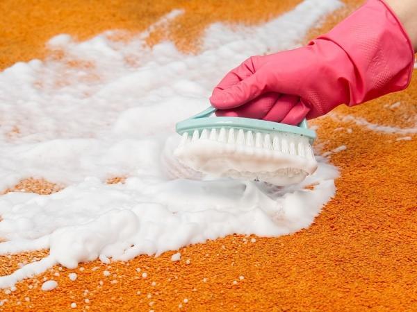 7 مورد از مزایای استفاده از شامپو فرش برای فرش و مبل